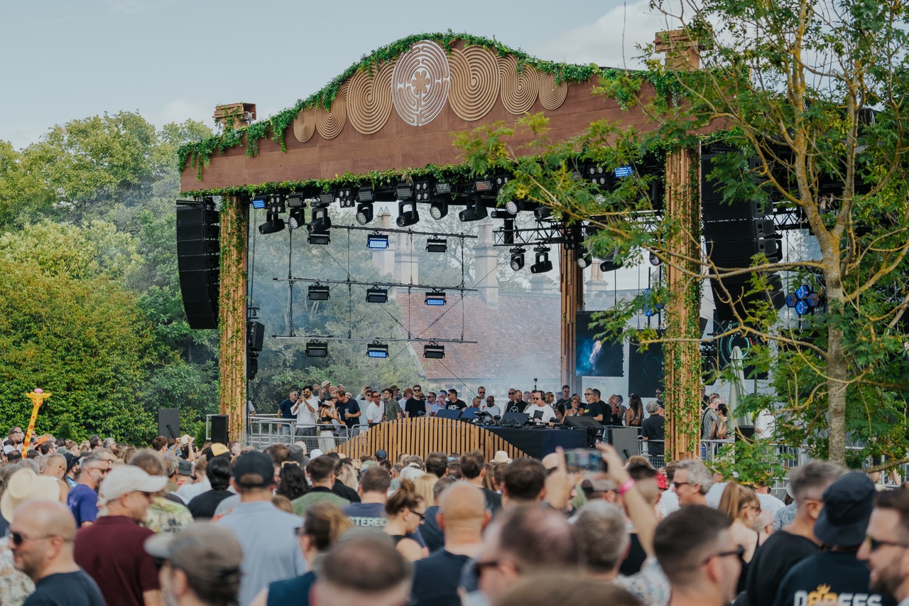 Sasha & John Digweed six hour set at Tofte Manor 