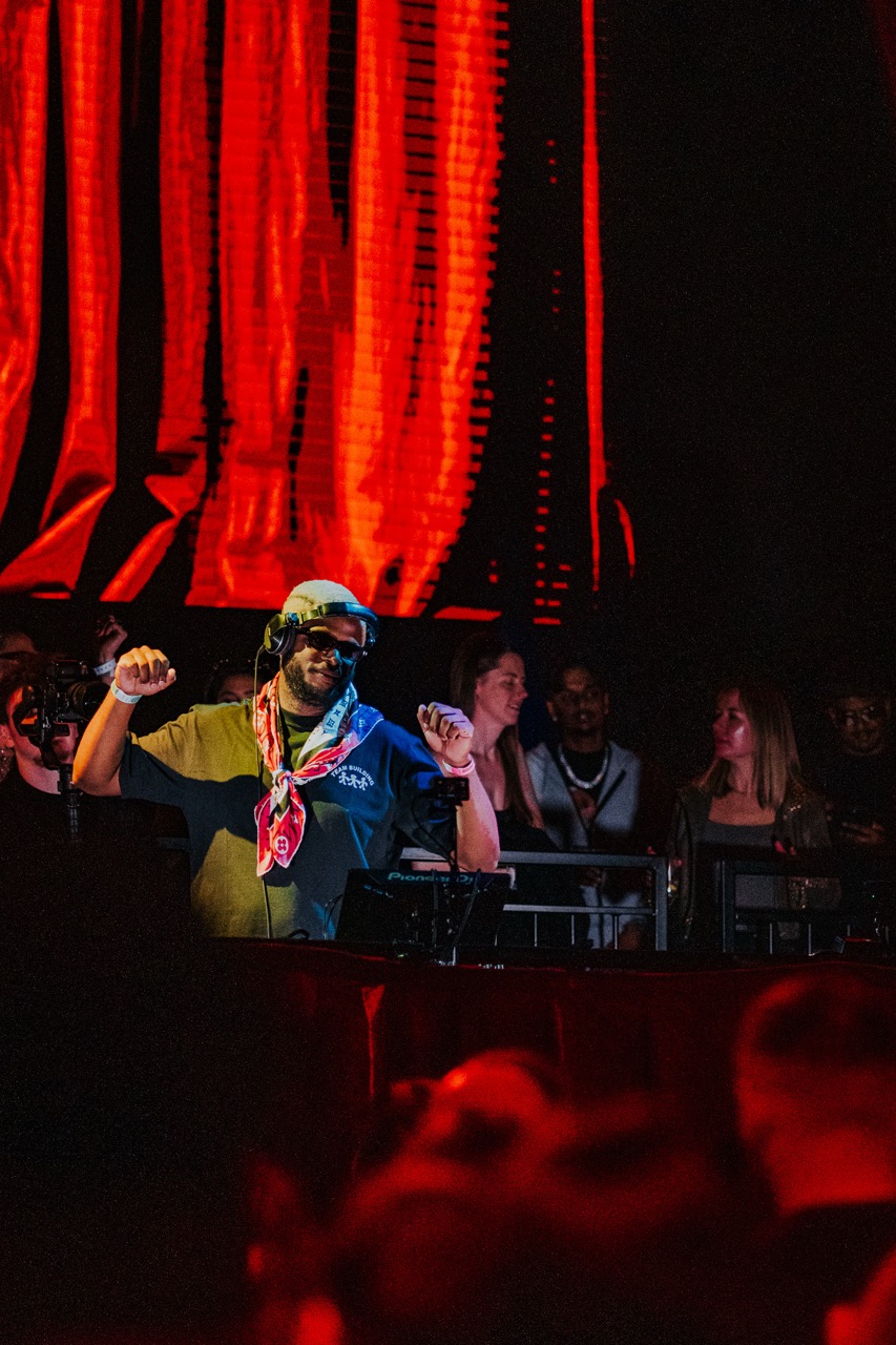 HUGEL, Make the Girls Dance at Roundhouse