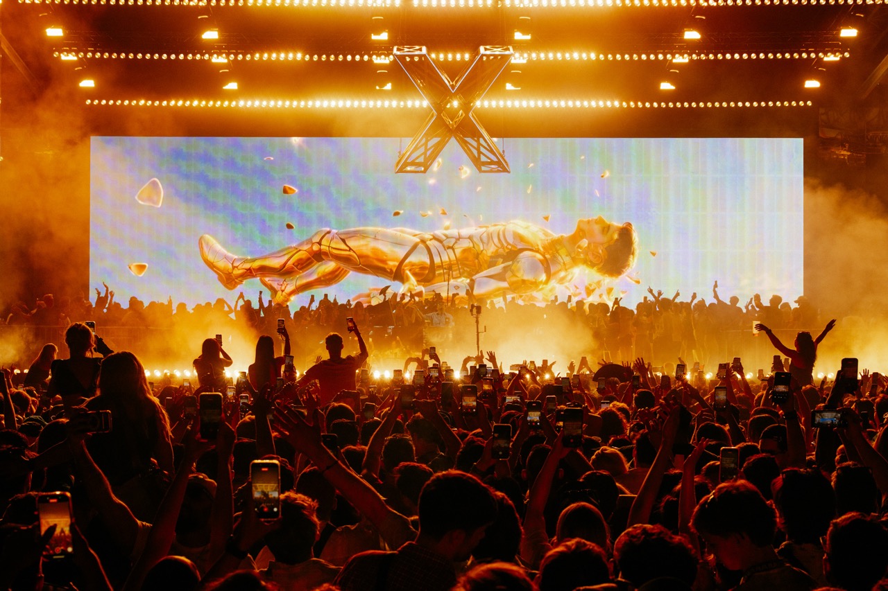 Adriatique presents X on the Thames