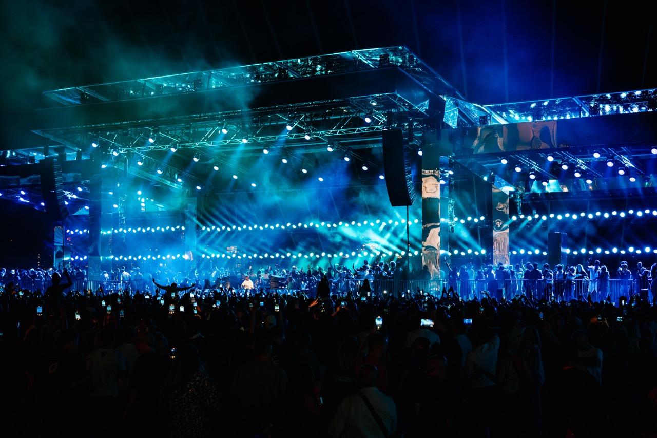 Black Coffee on the Thames Opening Show