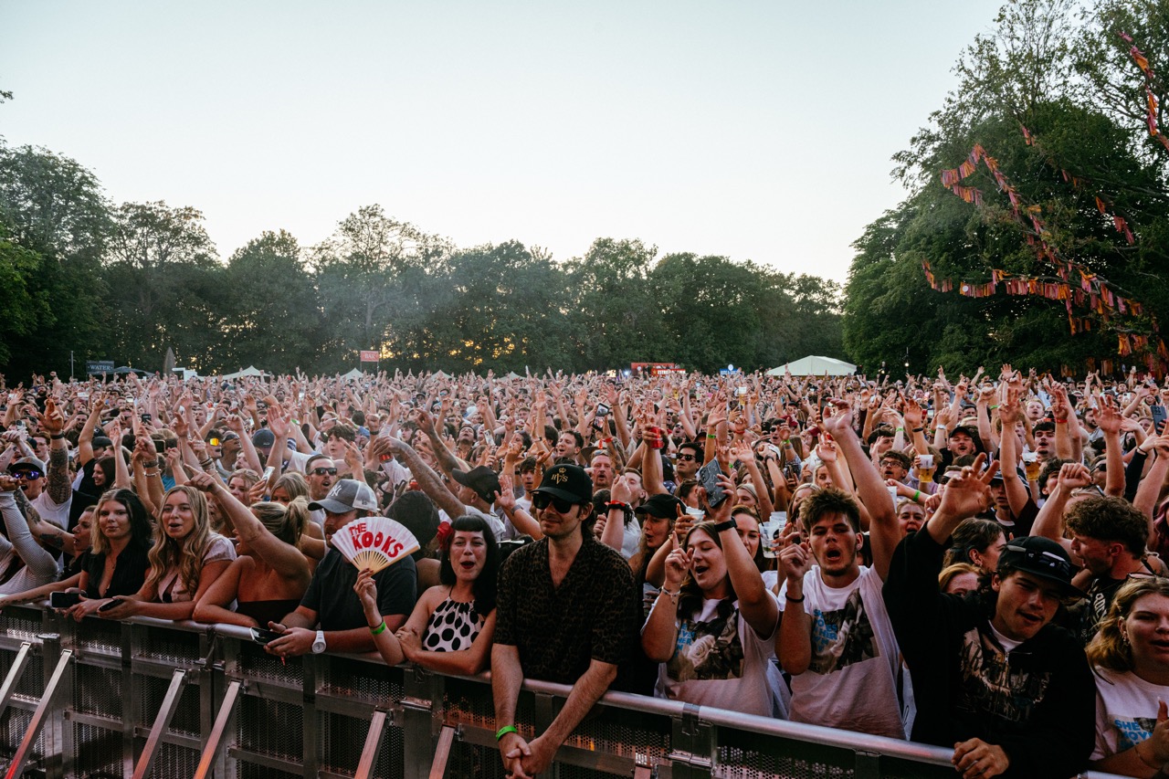 The Kooks 20 Years of Inside In / Inside Out at Tofte Manor
