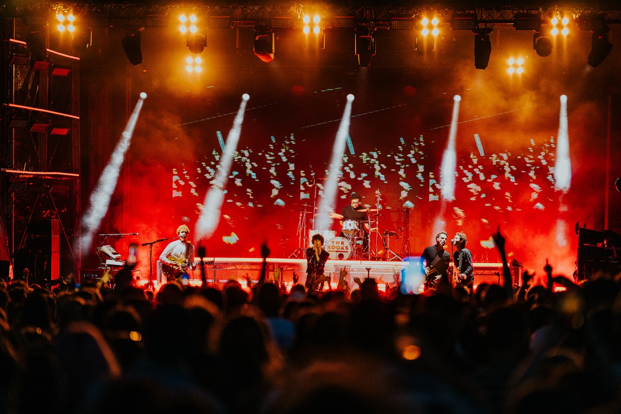 The Kooks 20 Years of Inside In / Inside Out at Tofte Manor