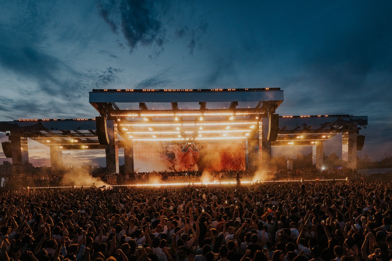 Adriatique presents X on the Thames