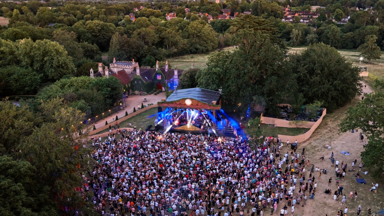Sasha & John Digweed six hour set at Tofte Manor 