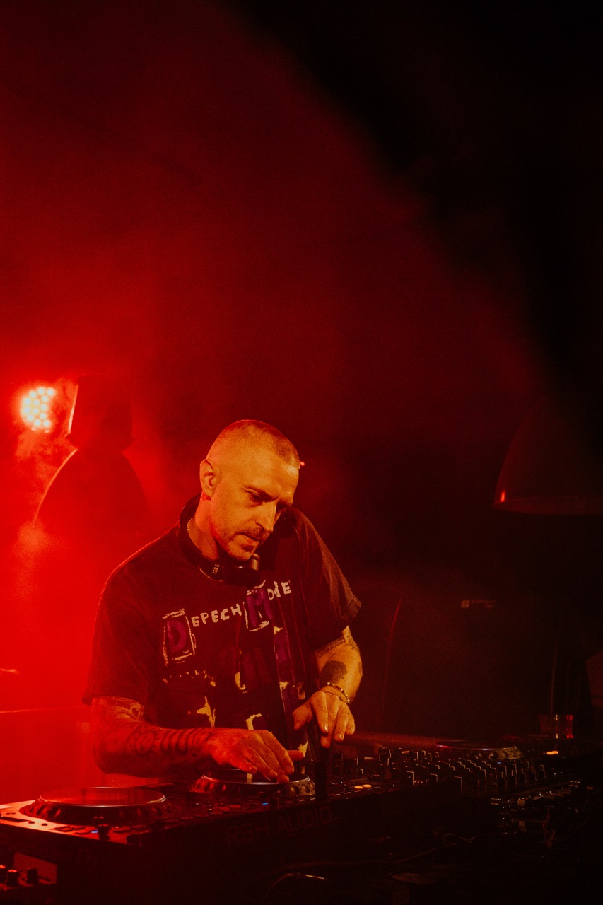 Reznik at Hackney Bridge