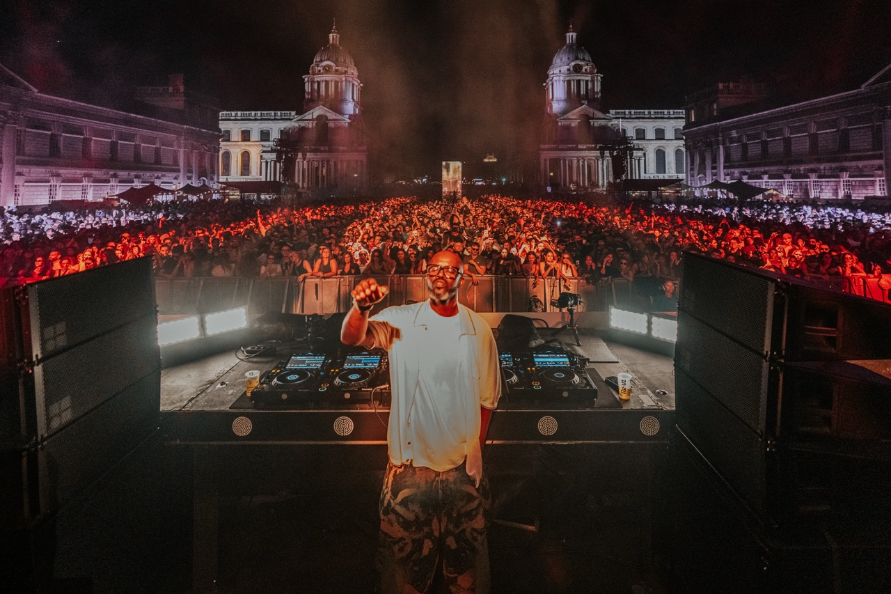 Black Coffee on the Thames Opening Show