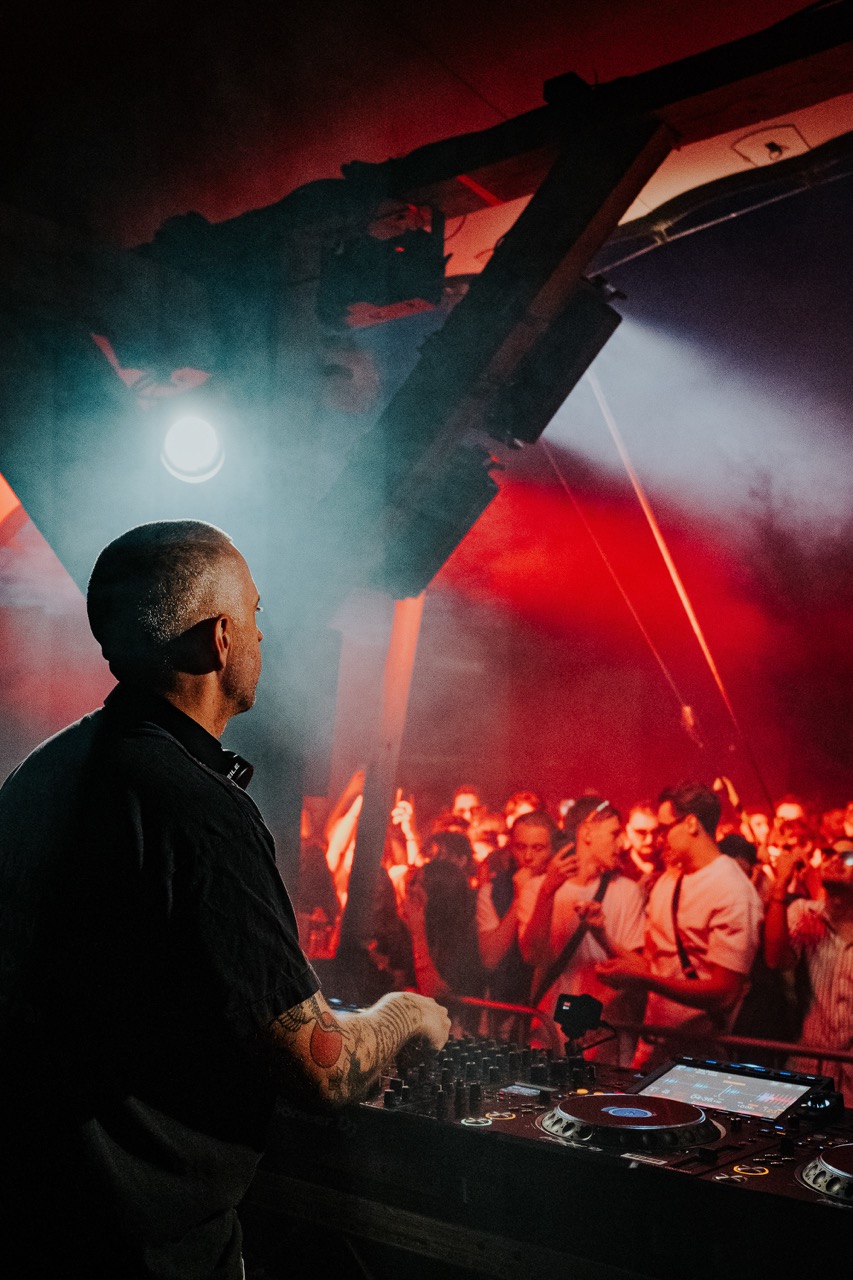 Reznik at Hackney Bridge