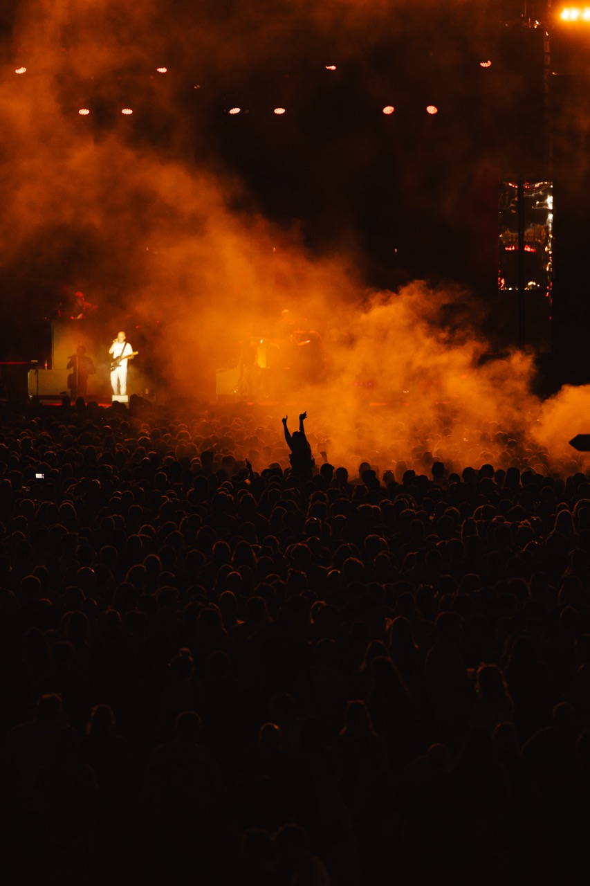 MOBY Live on the Thames