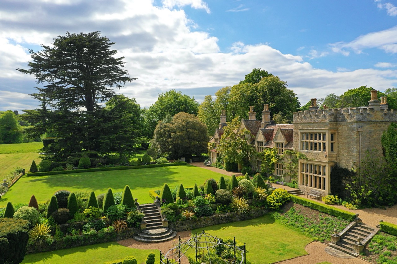 Tofte Manor 2026 Tickets & Info