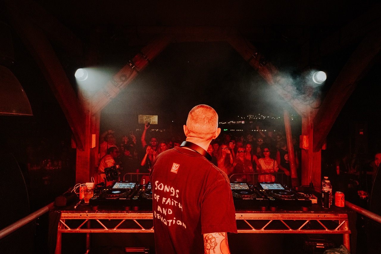 Reznik at Hackney Bridge