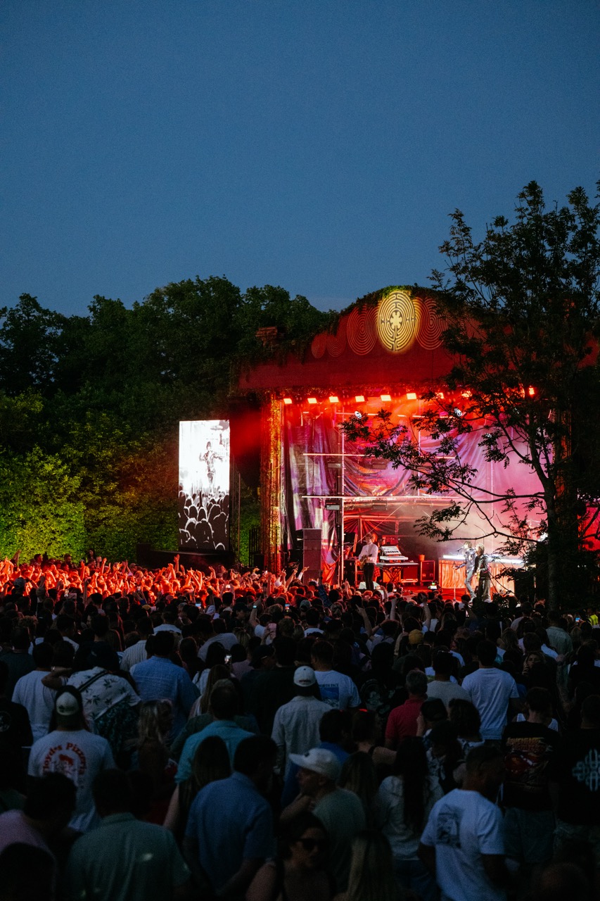 The Kooks 20 Years of Inside In / Inside Out at Tofte Manor
