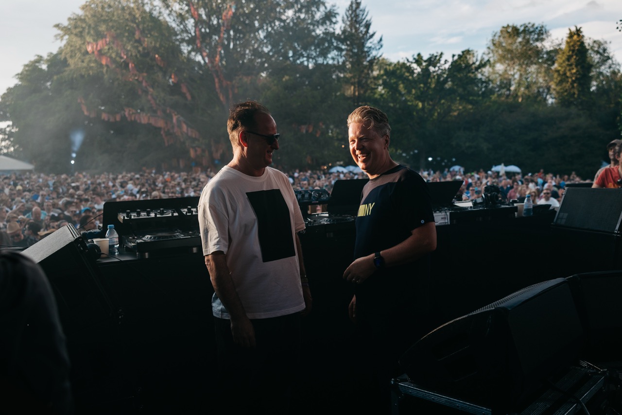 Sasha & John Digweed six hour set at Tofte Manor 