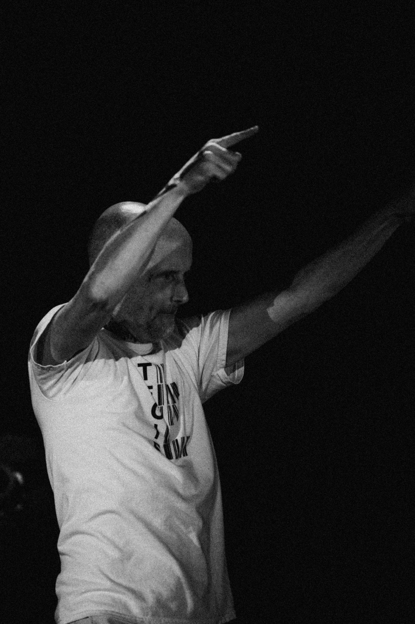 MOBY Live on the Thames
