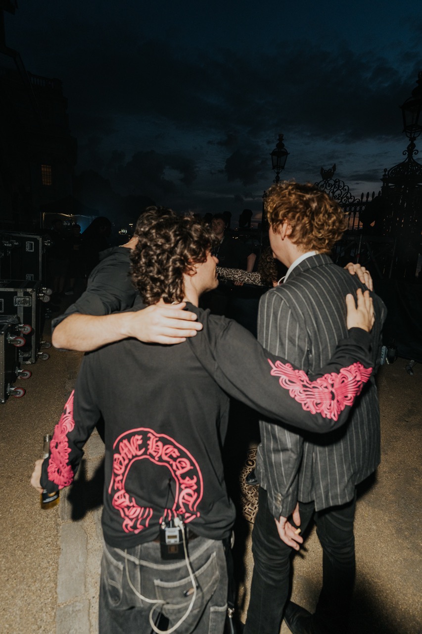 The Kooks on the Thames 