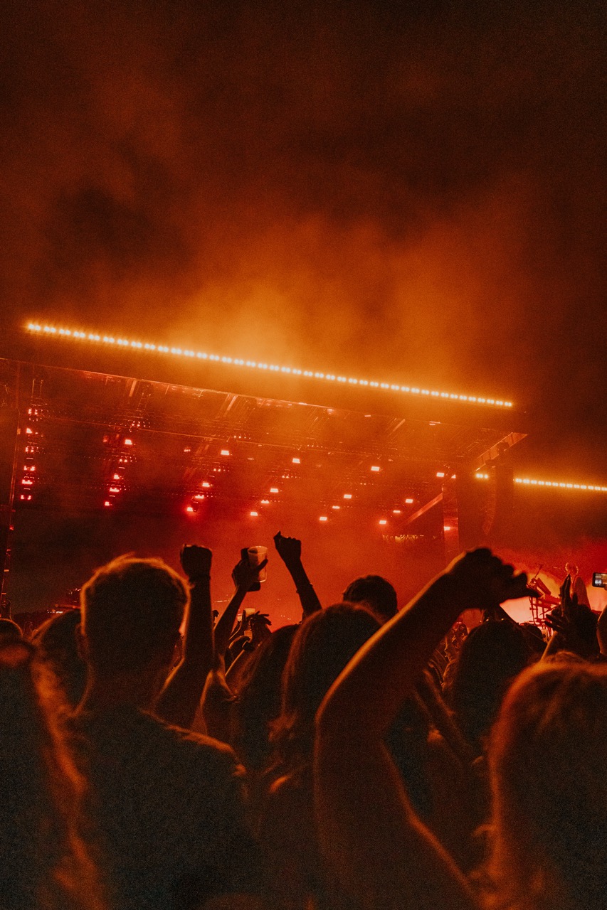 The Kooks on the Thames 