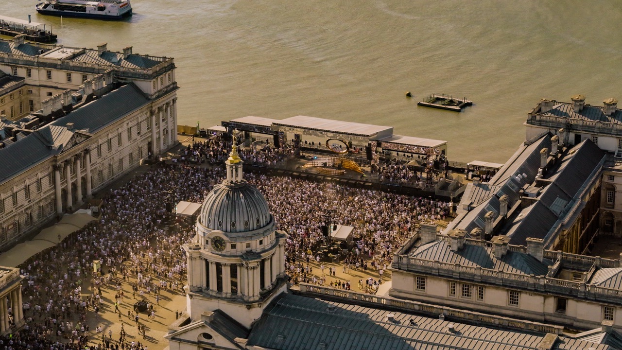 Anjunadeep on the Thames
