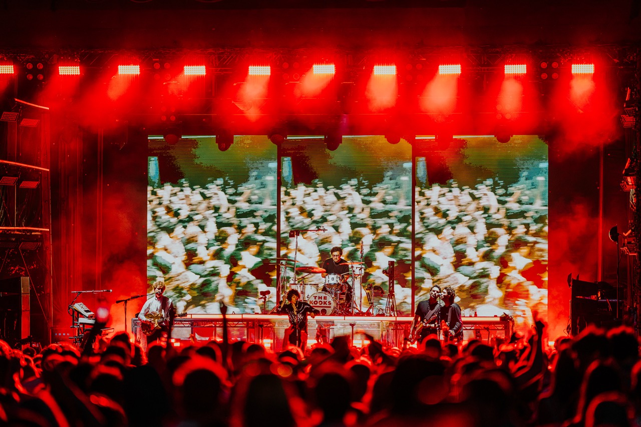 The Kooks 20 Years of Inside In / Inside Out at Tofte Manor