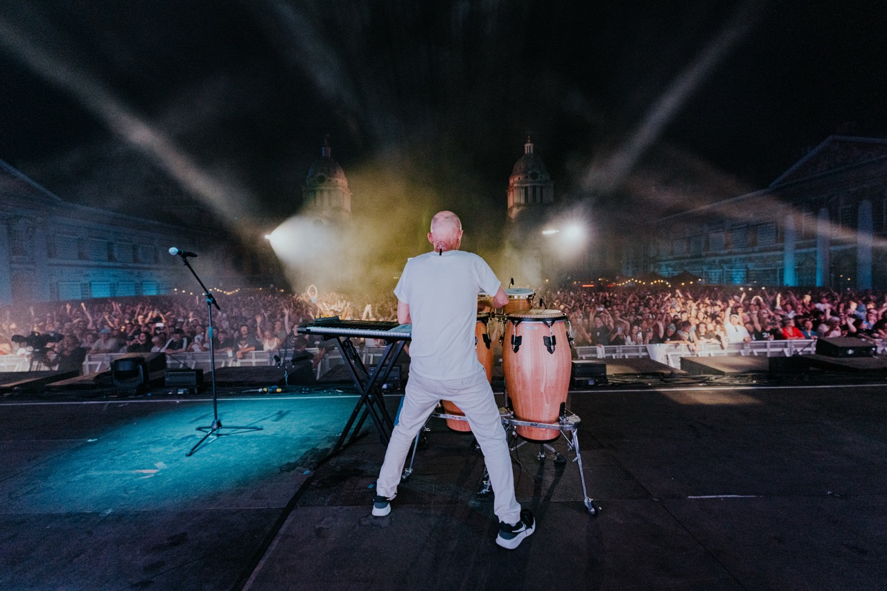 MOBY Live on the Thames