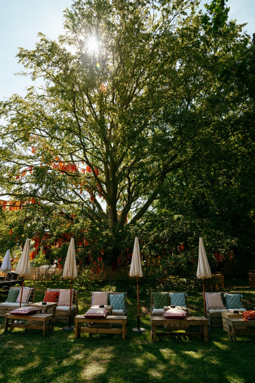 The Kooks 20 Years of Inside In / Inside Out at Tofte Manor