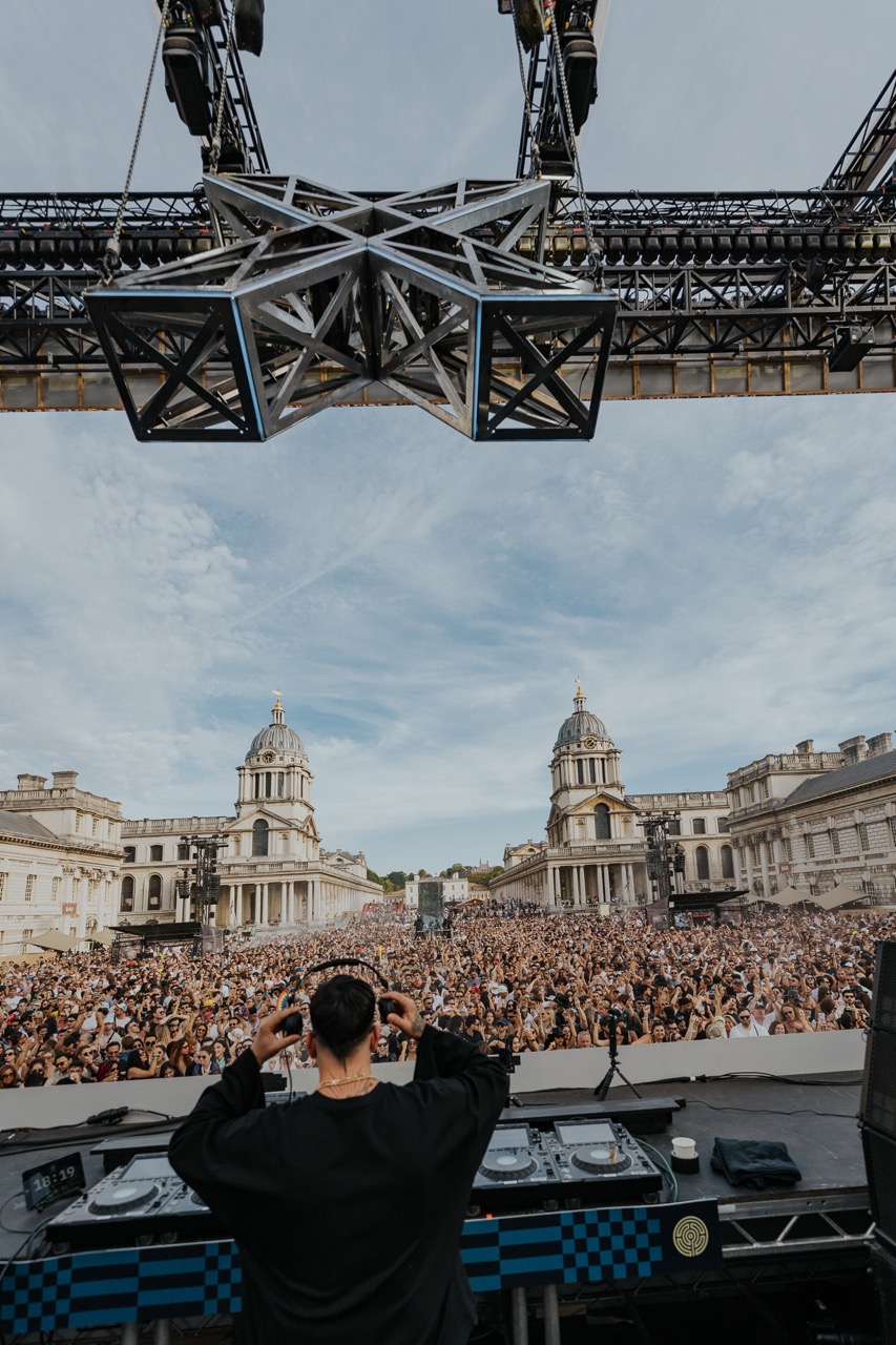 Adriatique presents X on the Thames