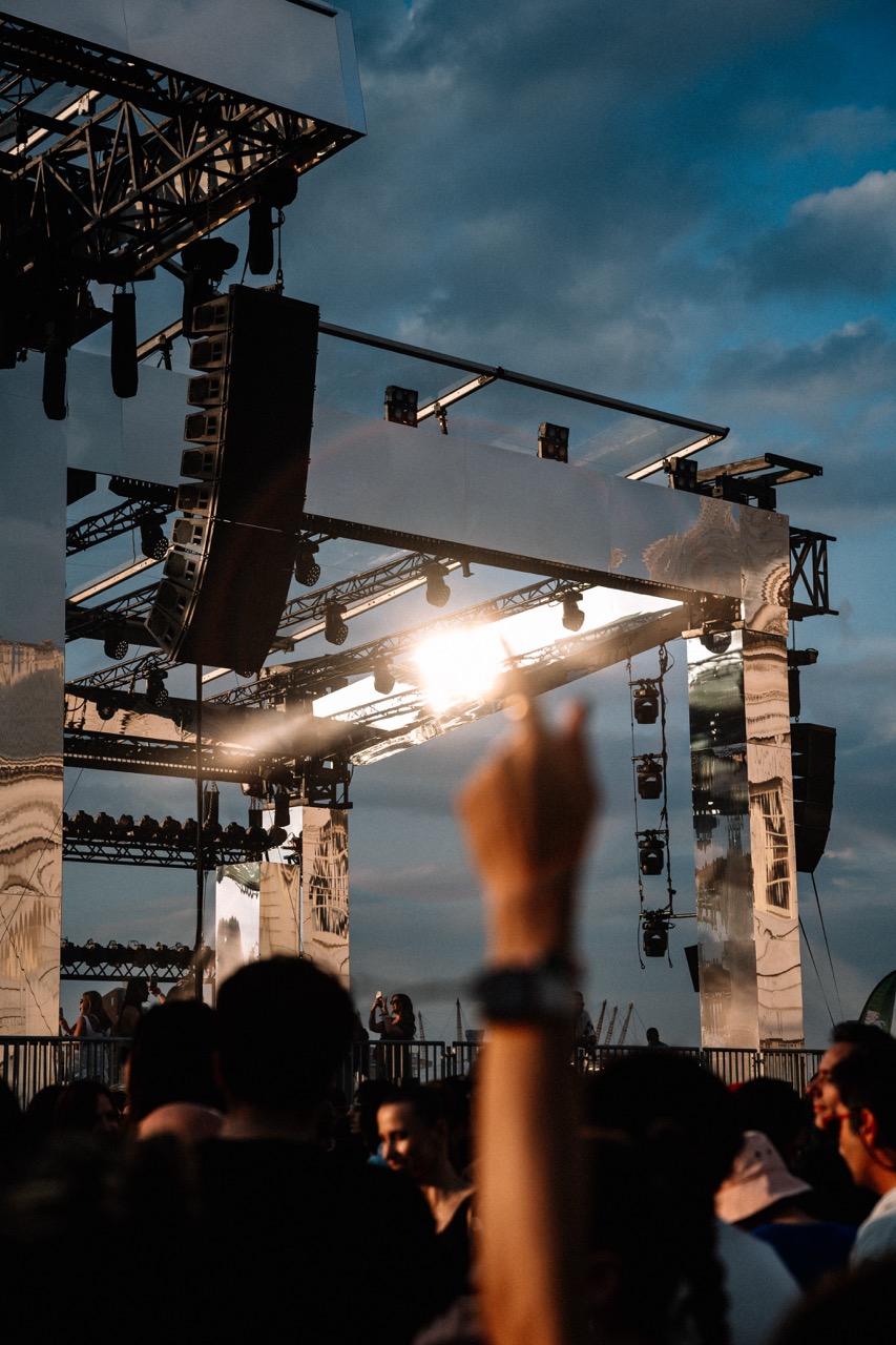 Black Coffee on the Thames Opening Show