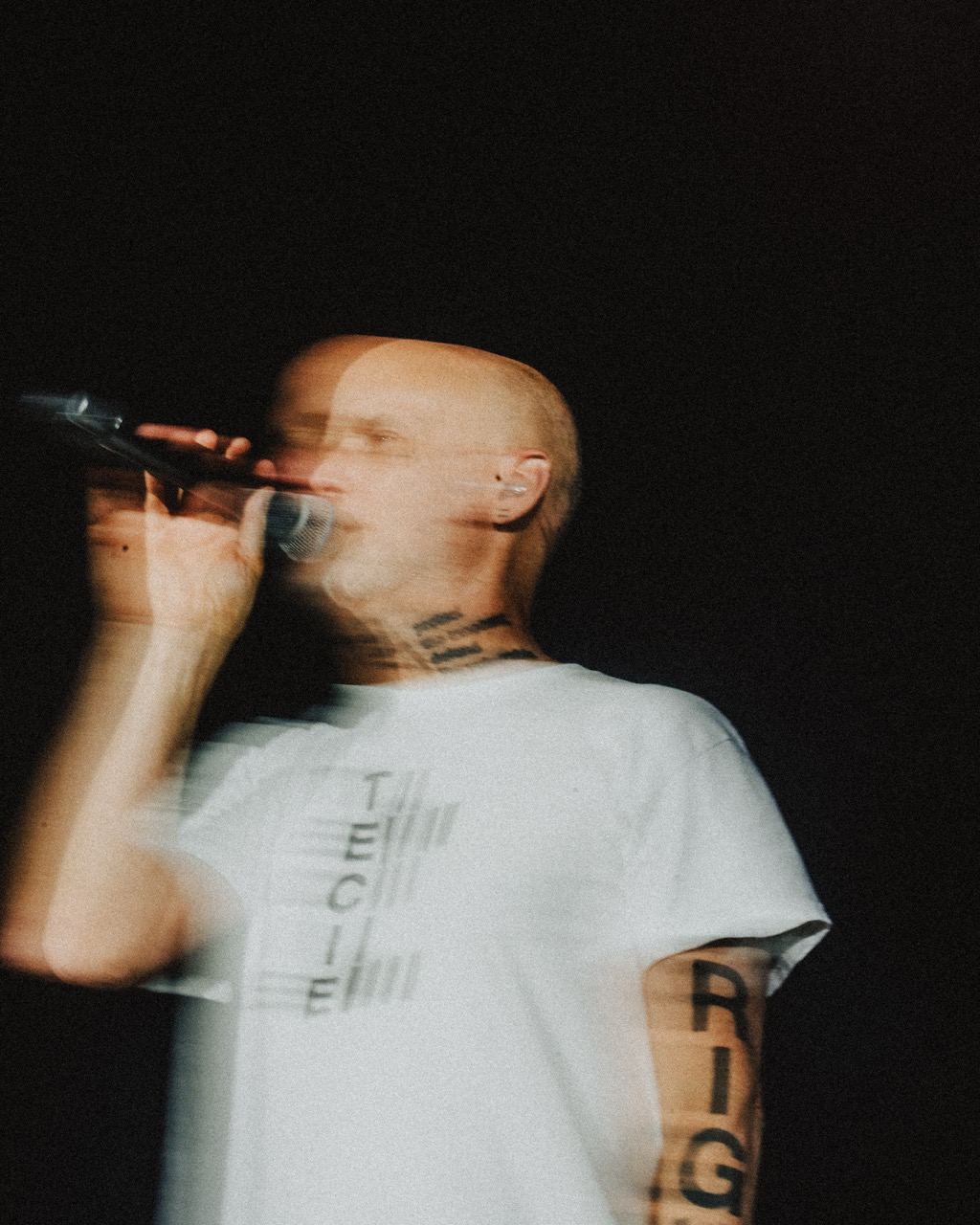 MOBY Live on the Thames
