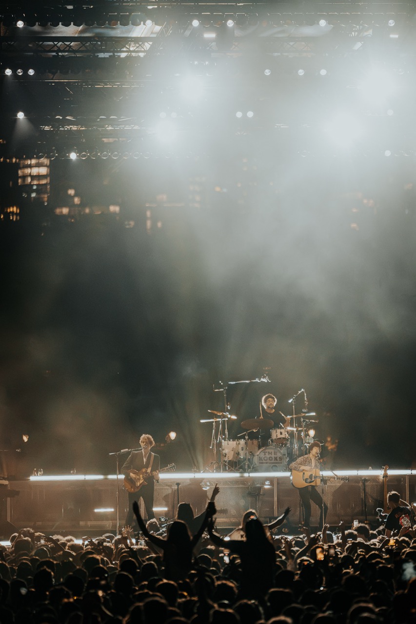The Kooks on the Thames 
