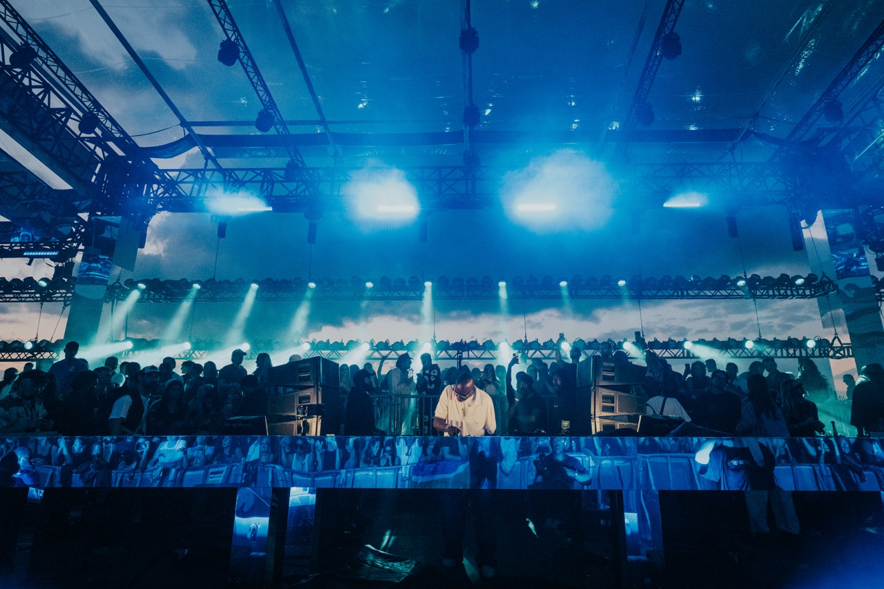 Black Coffee on the Thames Opening Show