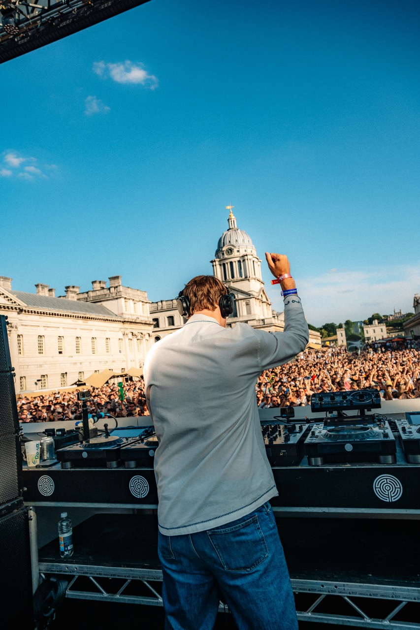 Solomun on the Thames