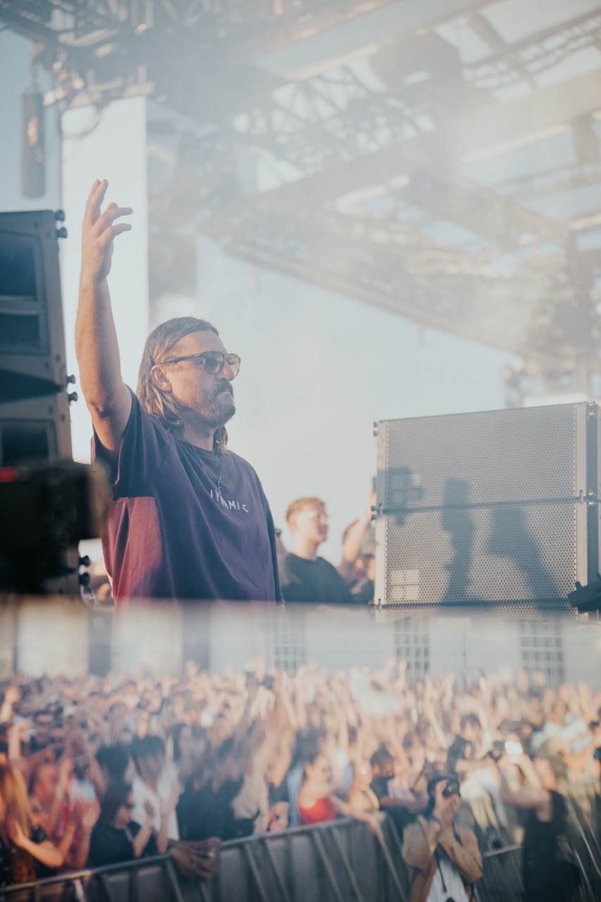 Solomun on the Thames