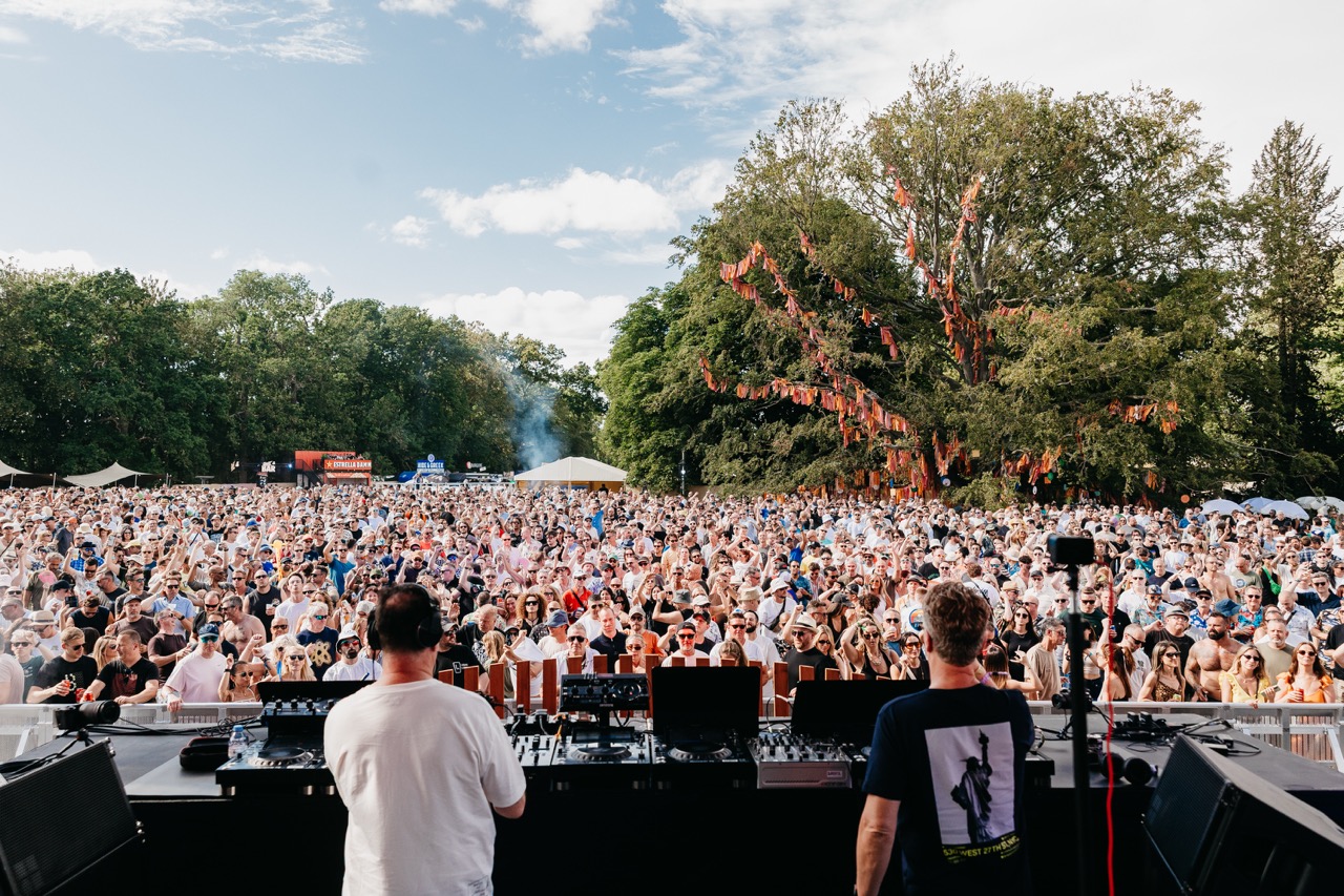 Sasha & John Digweed six hour set at Tofte Manor 