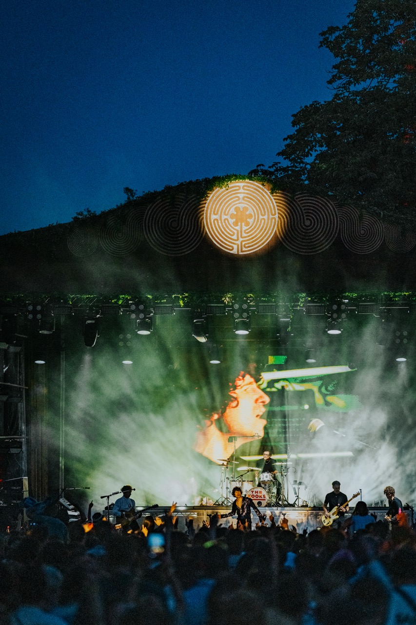 The Kooks 20 Years of Inside In / Inside Out at Tofte Manor