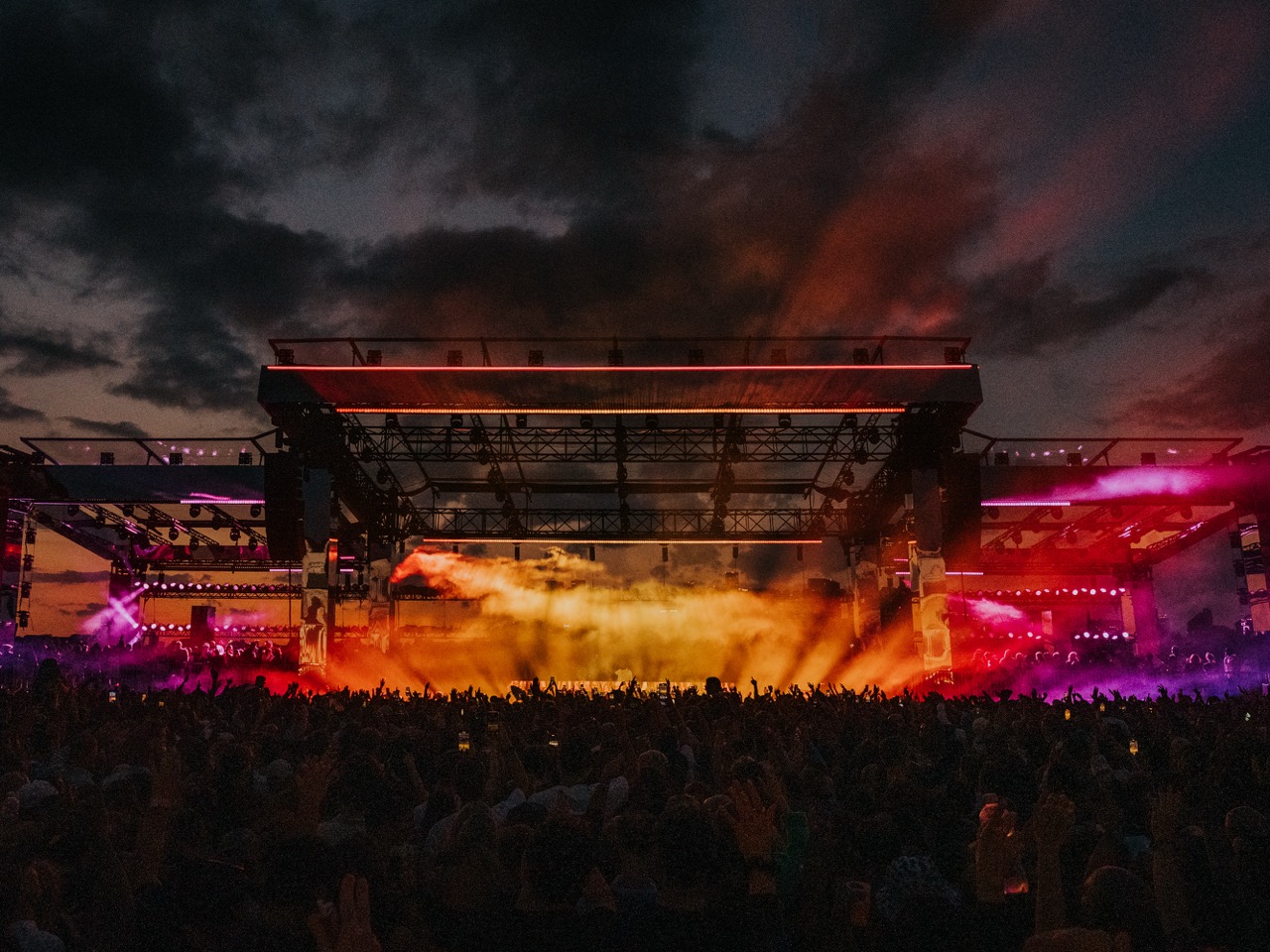 Black Coffee on the Thames Opening Show