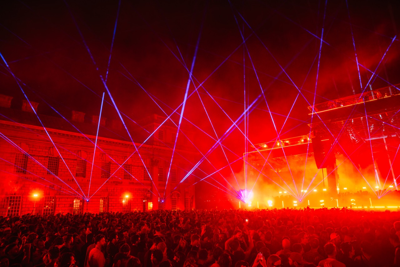 Solomun on the Thames