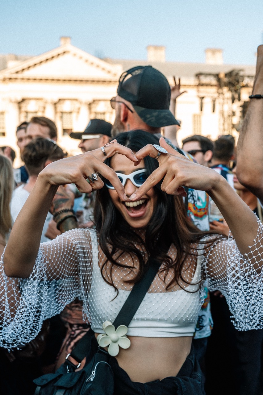Solomun on the Thames