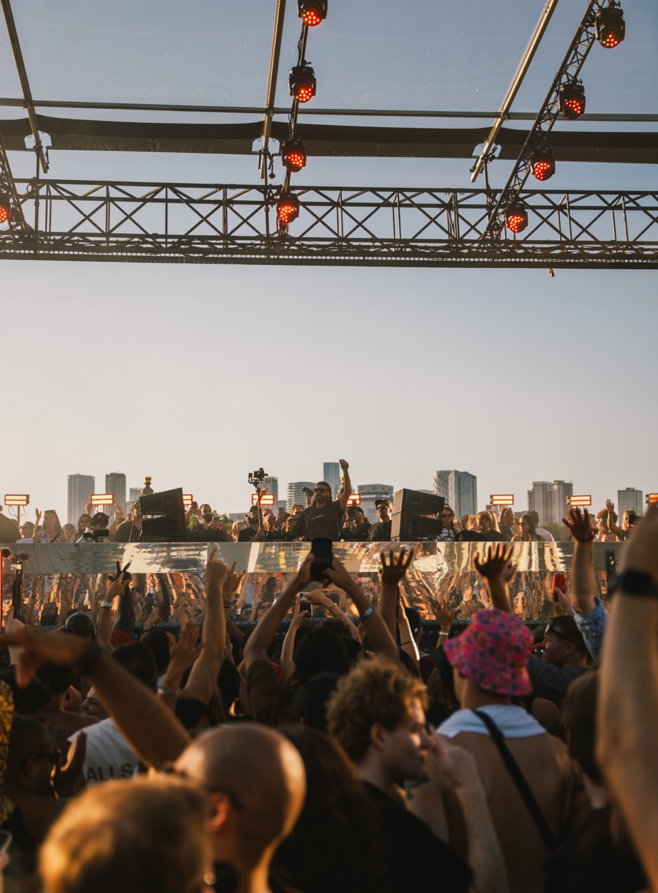 Solomun on the Thames