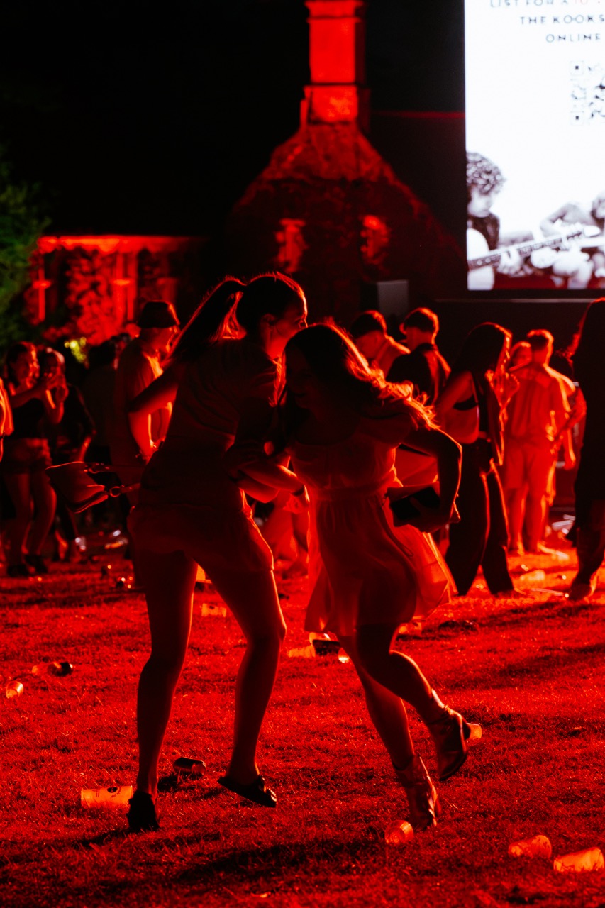 The Kooks 20 Years of Inside In / Inside Out at Tofte Manor