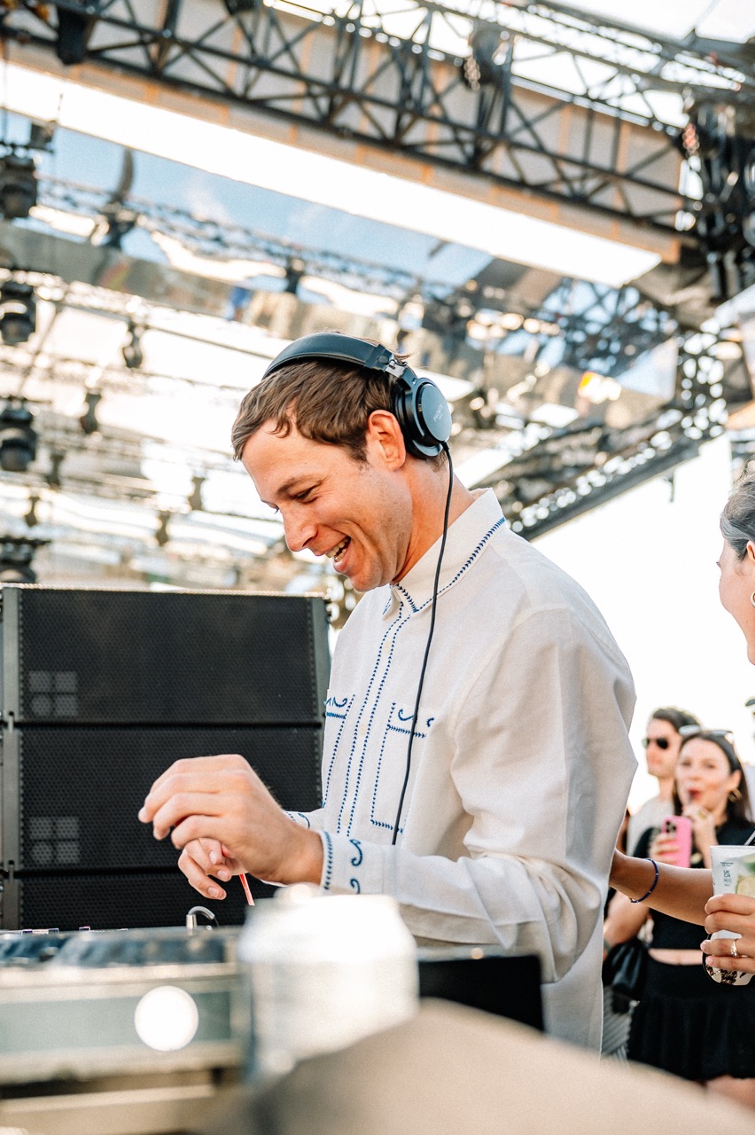 Solomun on the Thames