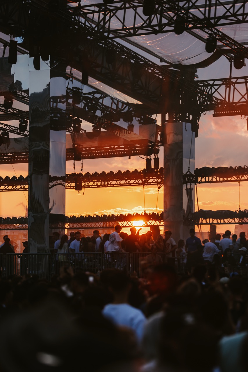 Black Coffee on the Thames Opening Show