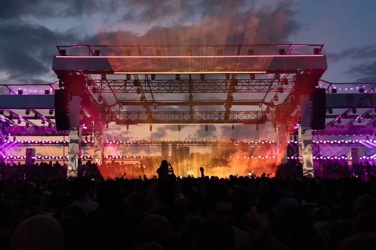 Black Coffee on the Thames Opening Show