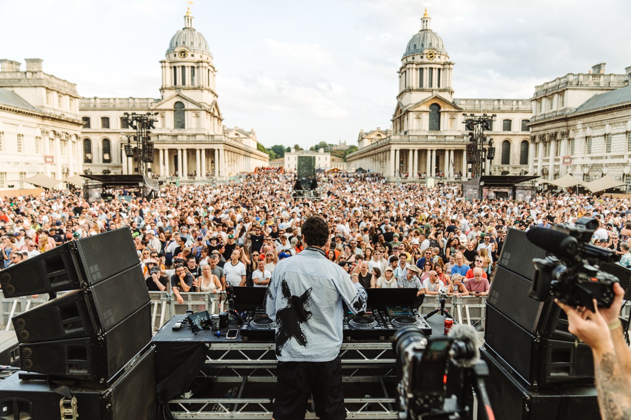 MOBY Live on the Thames