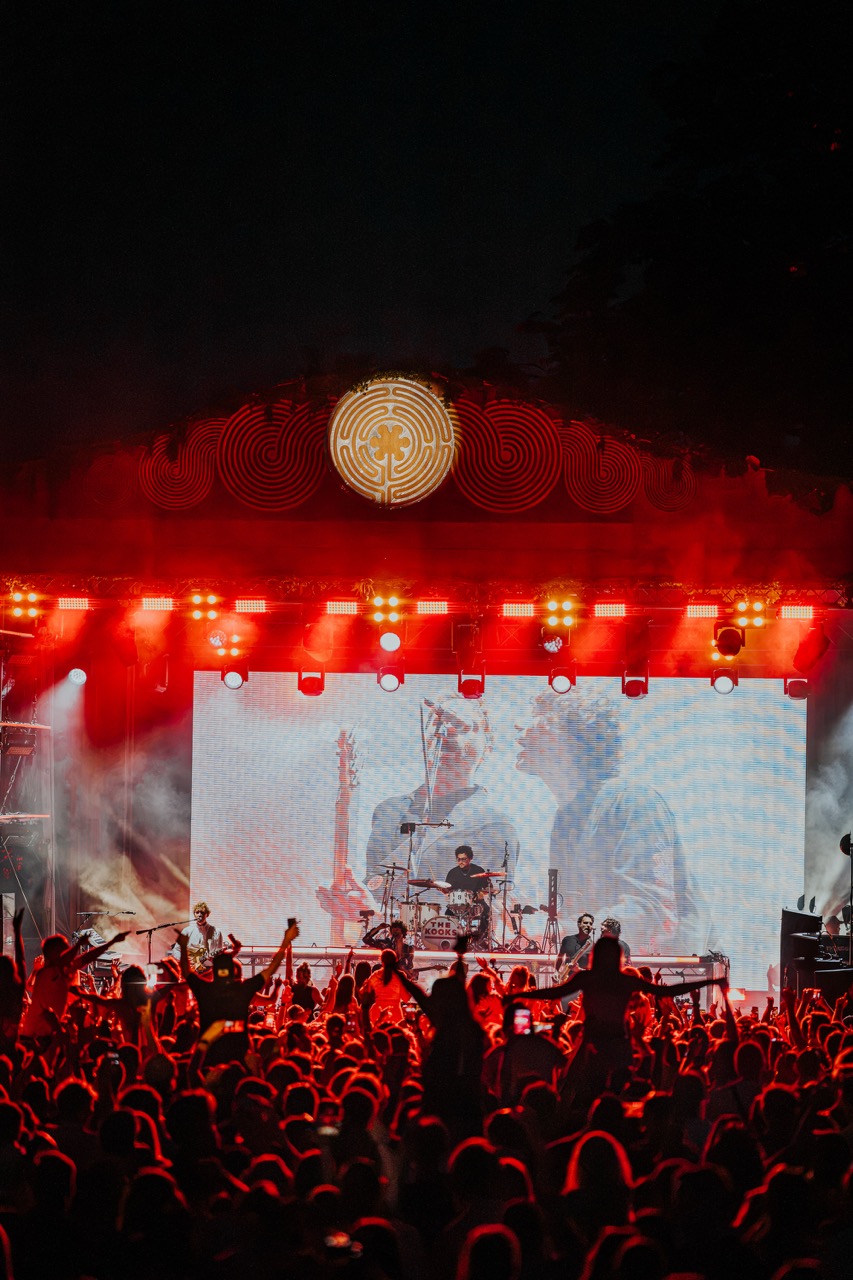 The Kooks 20 Years of Inside In / Inside Out at Tofte Manor