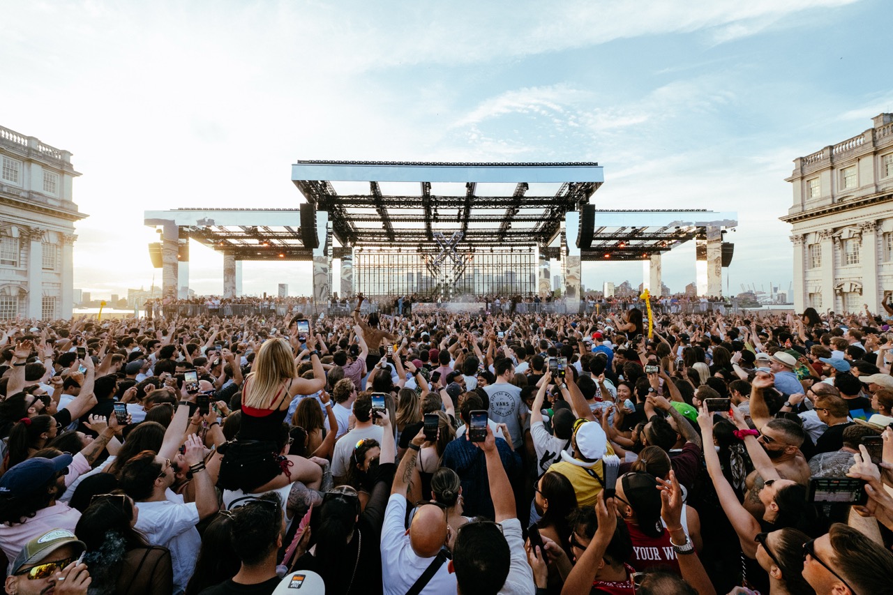 Adriatique presents X on the Thames