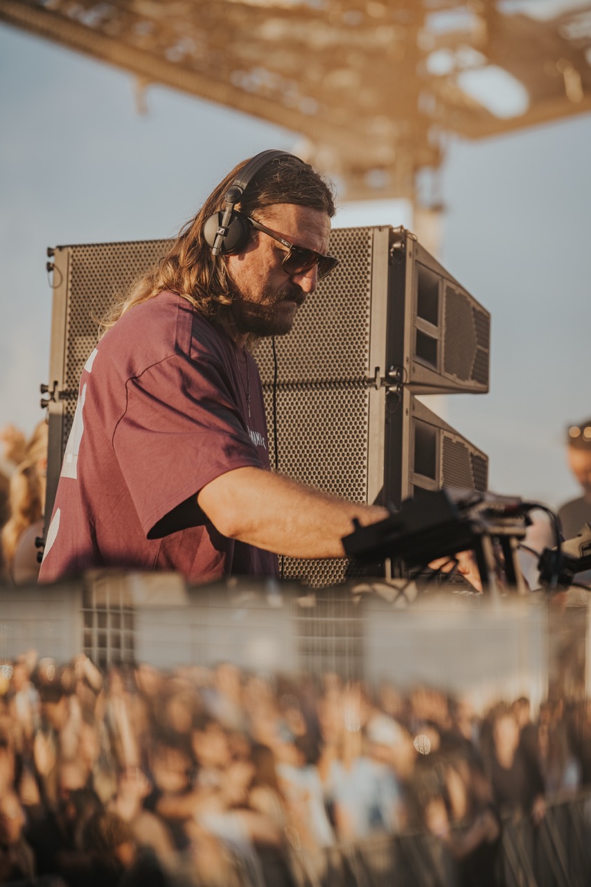Solomun on the Thames