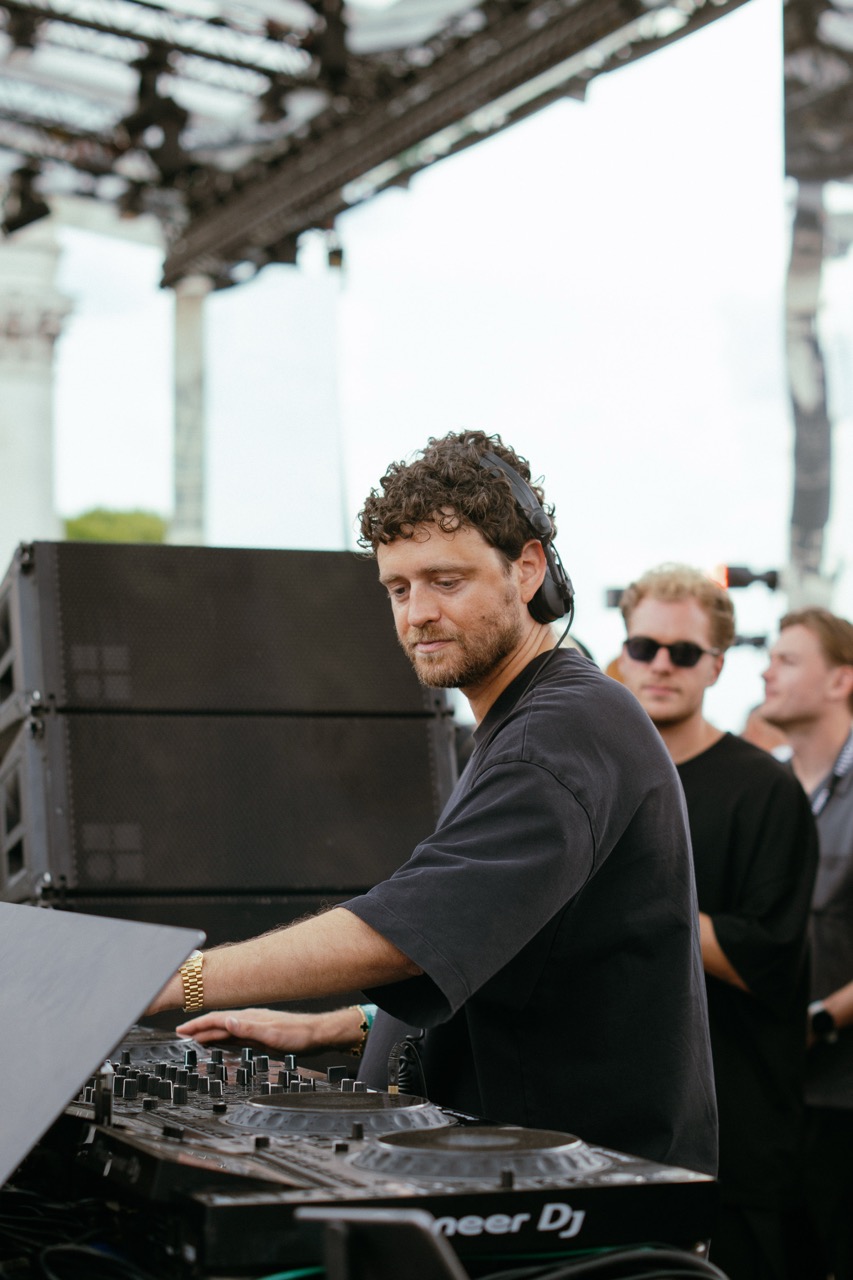 Michael Bibi on The Thames
