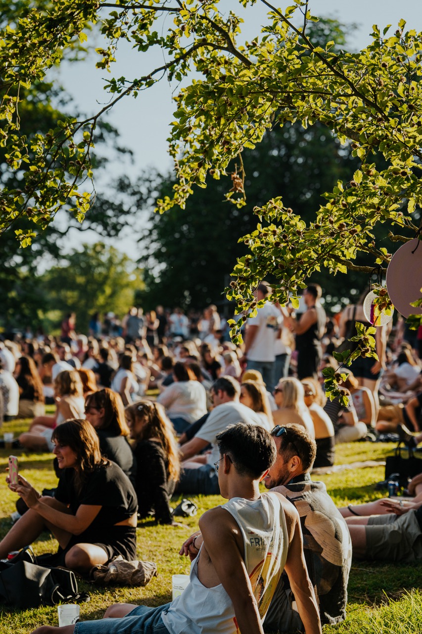 The Kooks 20 Years of Inside In / Inside Out at Tofte Manor