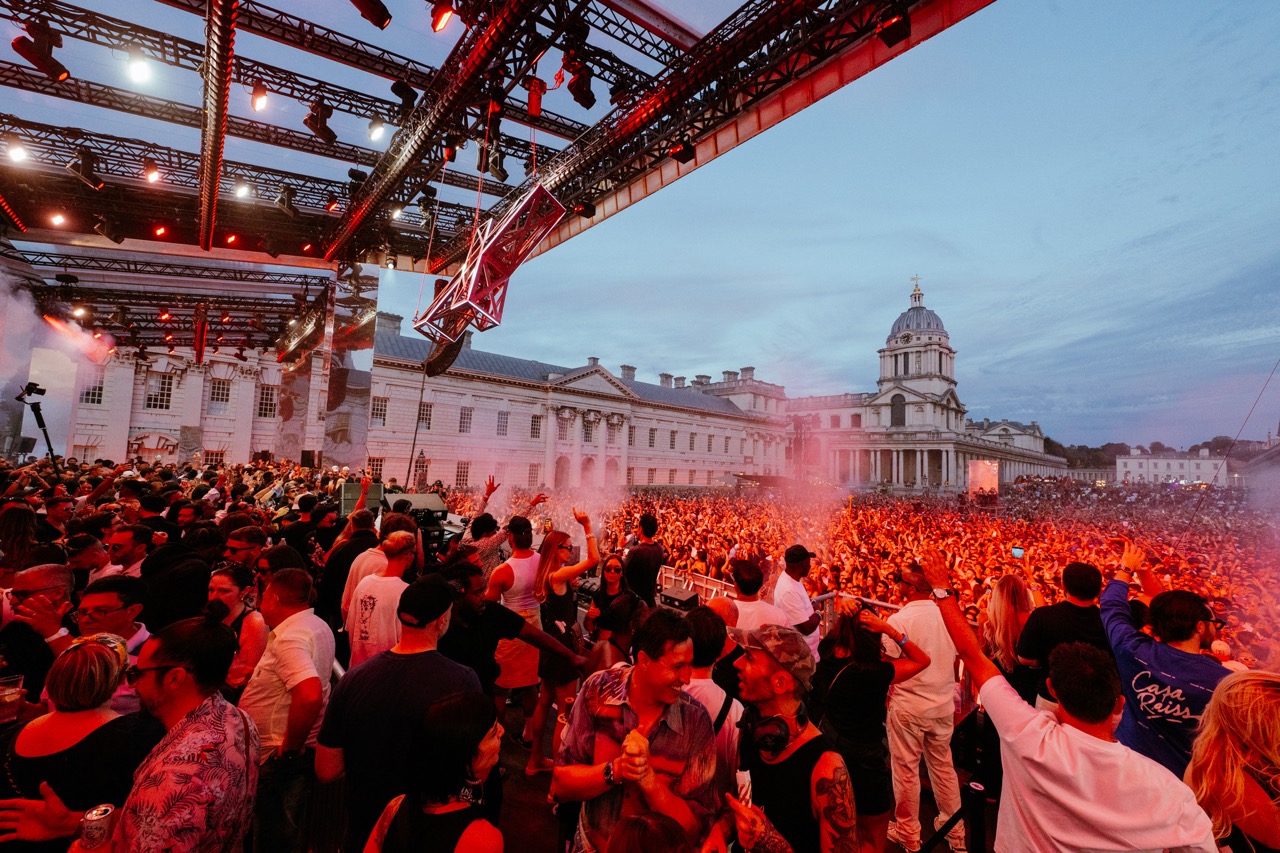 Adriatique presents X on the Thames