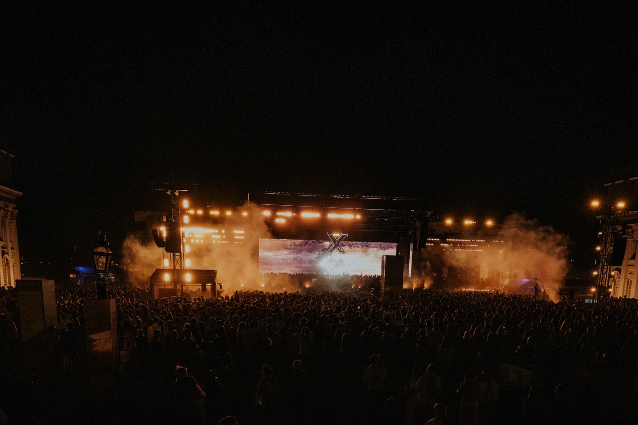 Adriatique presents X on the Thames