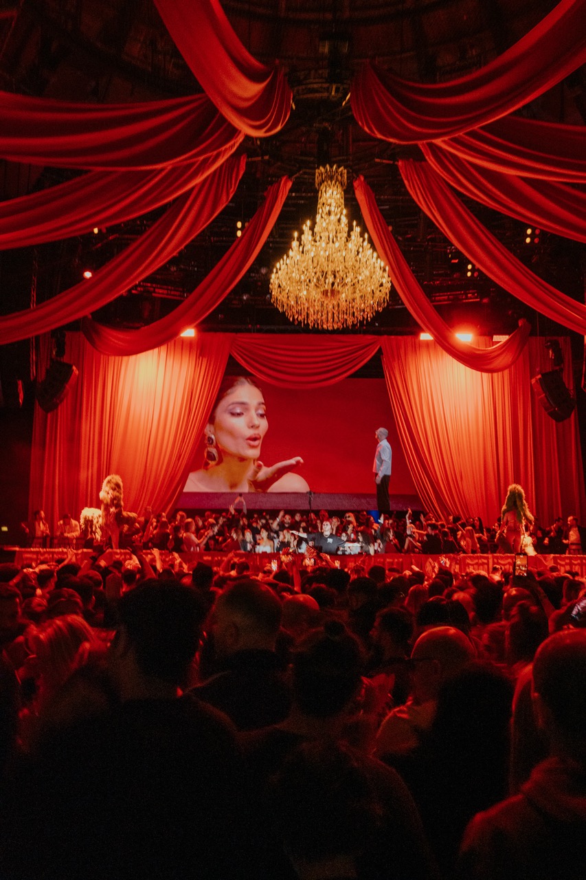 HUGEL, Make the Girls Dance at Roundhouse