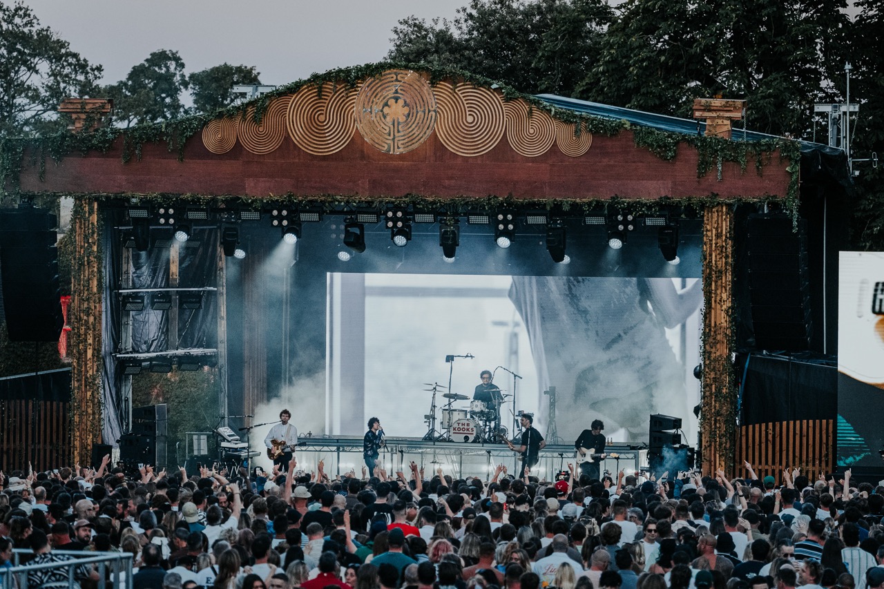 The Kooks 20 Years of Inside In / Inside Out at Tofte Manor